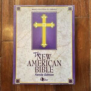 New American Bible Family Ed. Burgundy Bonded Leather Gold Edge With Box NAB23BG